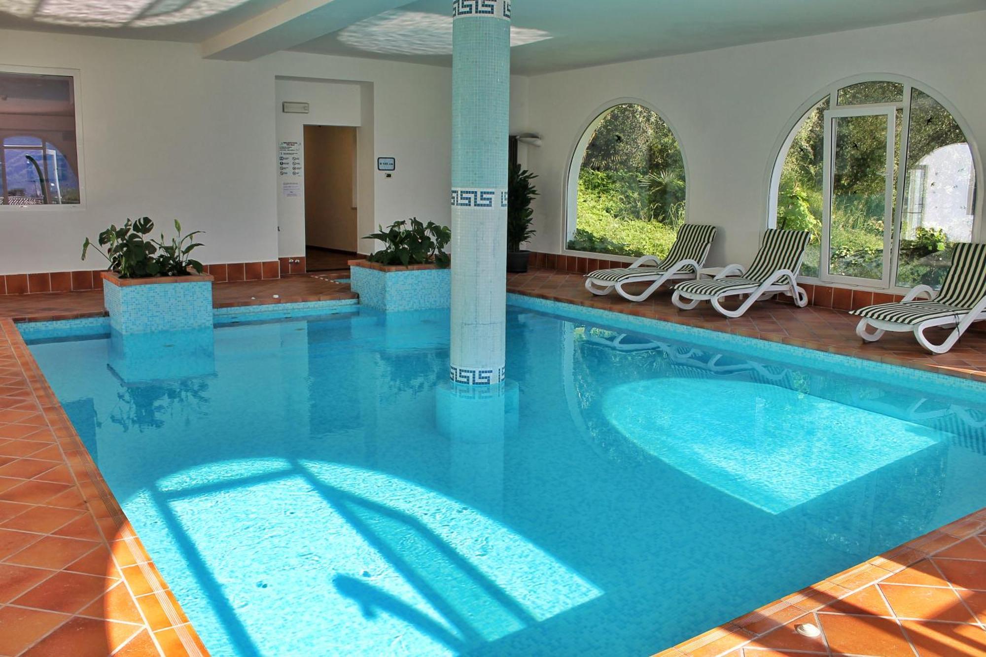 Aparthotel Englovacanze Riva del Garda Exterior foto